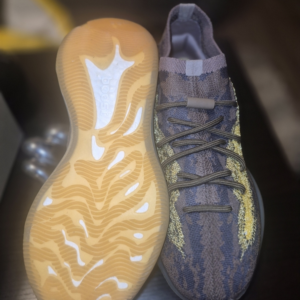 adidas Yeezy Boost 380 “LMNTE” - Picture 8 of 9